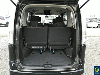 NISSAN SERENA 2013