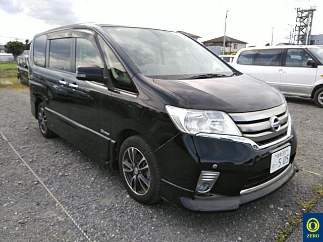NISSAN SERENA 2013