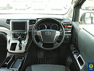 TOYOTA VELLFIRE 2013