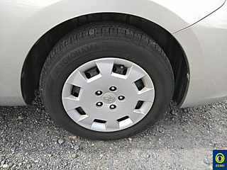 TOYOTA ISIS 2011