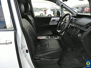 TOYOTA VOXY 2012