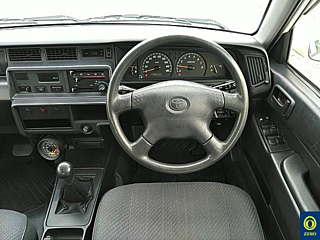 TOYOTA CROWN COMFORT 2012
