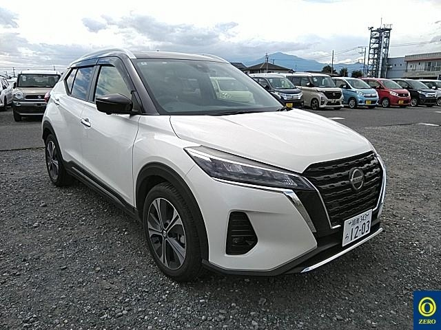 NISSAN KIX 2022