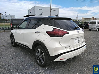 NISSAN KIX 2022