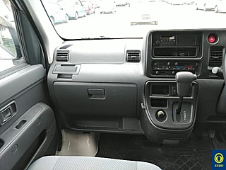DAIHATSU HIJET VAN 2017