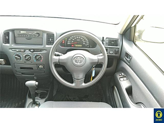 TOYOTA SUCCEED 2013