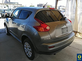 NISSAN JUKE 2010