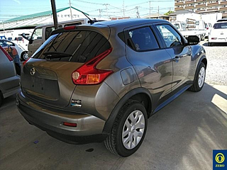 NISSAN JUKE 2010