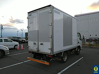 TOYOTA DYNA 2015