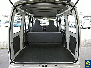 DAIHATSU HIJET VAN 2013