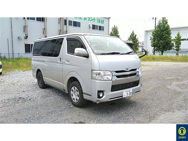 TOYOTA HIACE VAN 2015