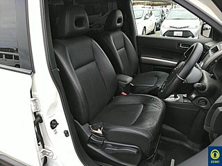 NISSAN X-TRAIL 2010