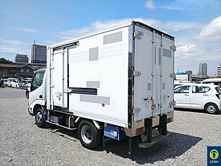 TOYOTA DYNA 2010