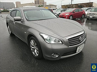 NISSAN FUGA 2014