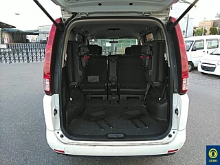 NISSAN SERENA 2010