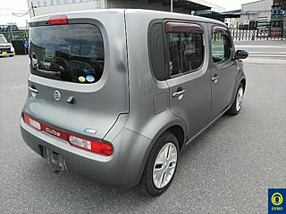 NISSAN CUBE 2010
