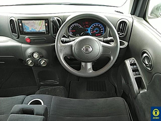 NISSAN CUBE 2010