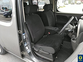 NISSAN CUBE 2010