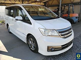 NISSAN SERENA 2013