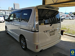 NISSAN SERENA 2013