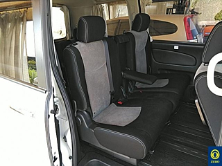 NISSAN SERENA 2013