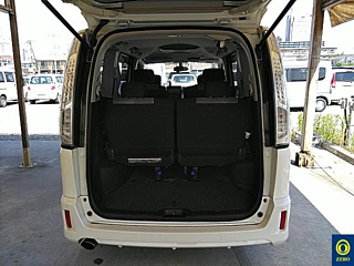 NISSAN SERENA 2013