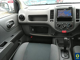 NISSAN AD 2013