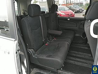 NISSAN SERENA 2015