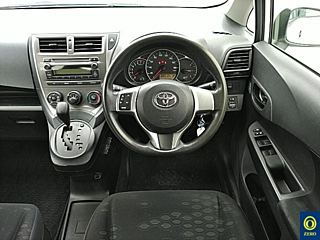 TOYOTA RACTIS 2013