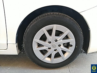 TOYOTA PRIUS ALPHA 2014