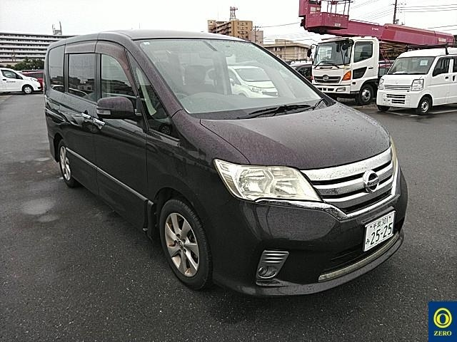 NISSAN SERENA 2011