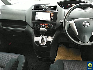NISSAN SERENA 2011