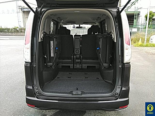 NISSAN SERENA 2011
