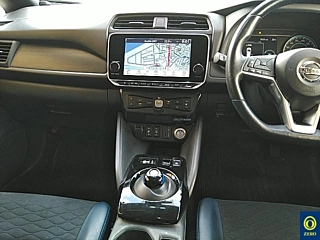 NISSAN LEAF 2020