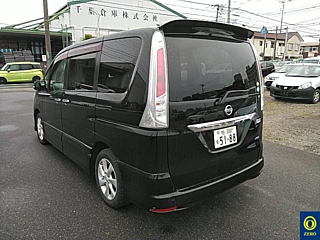 NISSAN SERENA 2011