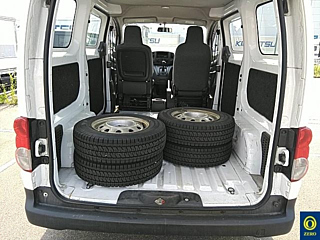 NISSAN NV200 2017