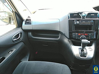 NISSAN SERENA 2014