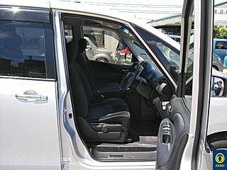 NISSAN SERENA 2014