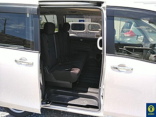 NISSAN SERENA 2014