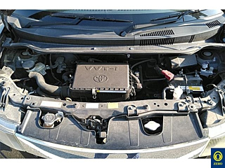 TOYOTA BB 2013