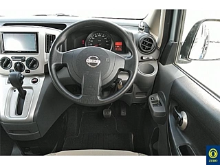 NISSAN NV200 2015