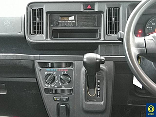 DAIHATSU HIJET VAN 2018