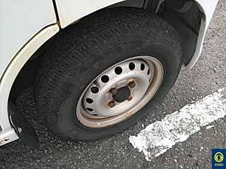 DAIHATSU HIJET VAN 2011