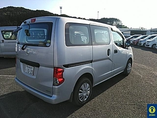 NISSAN NV200 2018
