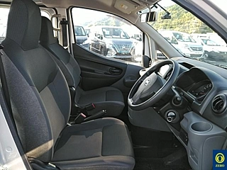 NISSAN NV200 2018