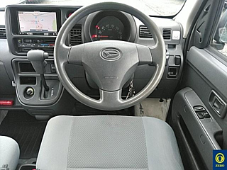 DAIHATSU HIJET VAN 2017
