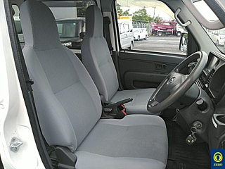 DAIHATSU HIJET VAN 2017
