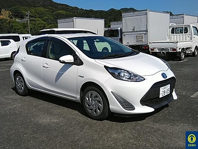 TOYOTA AQUA 2018