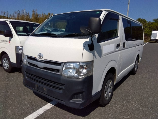TOYOTA HIACE VAN 2014