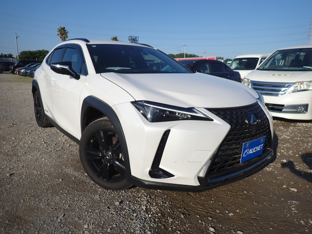 LEXUS UX 2021